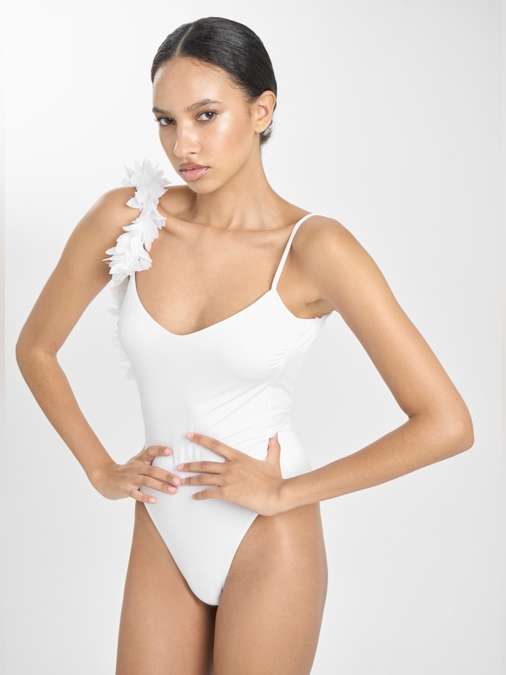 NWT La Reveche Assuan White One piece REVOLVE - bridal- $330- Size Small